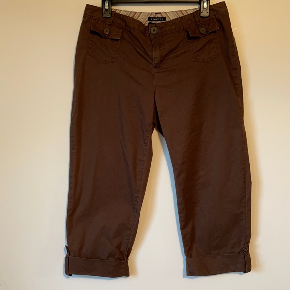 AXCESS Capris - Picture 2 of 11